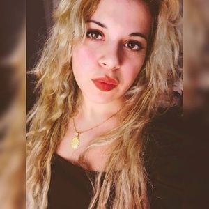 Meet your Posher, Farah